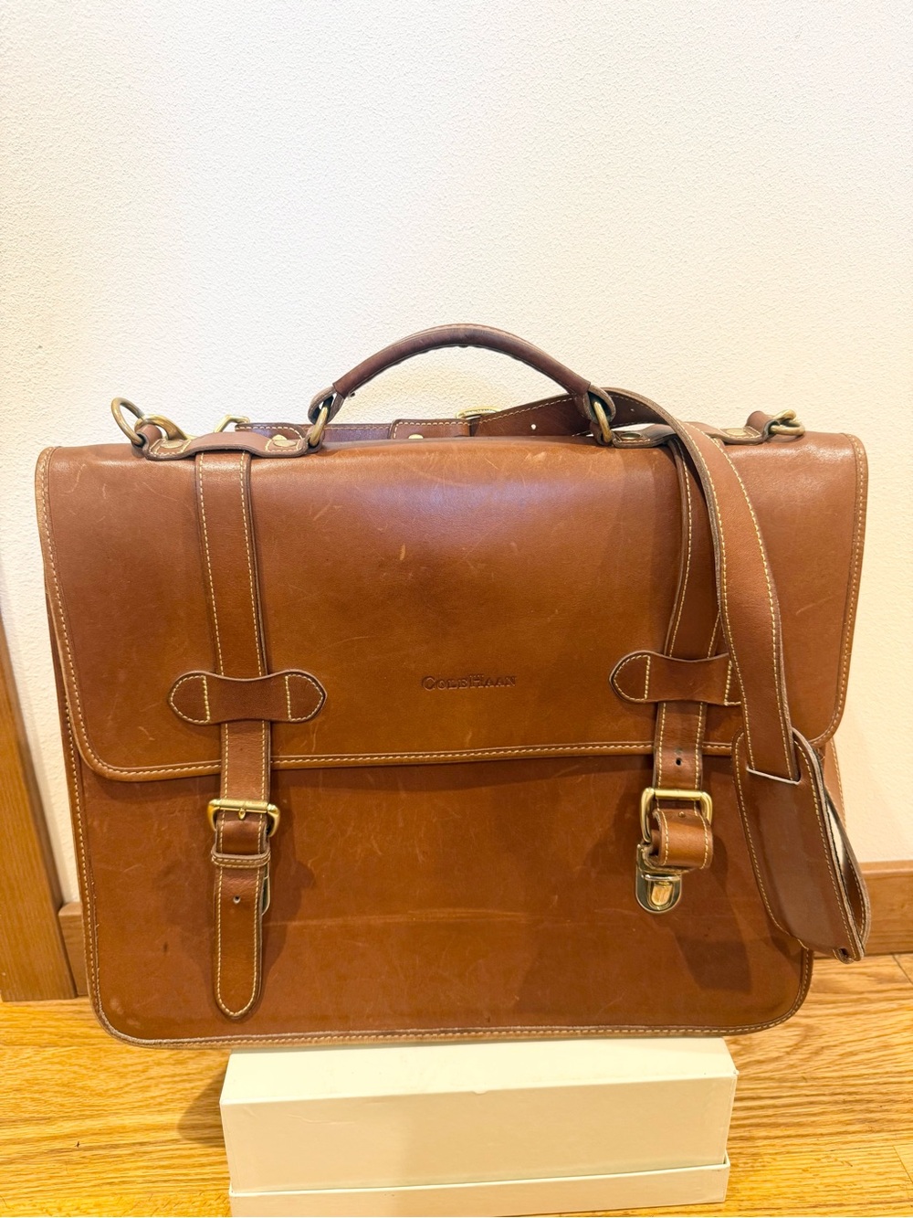 Vtg COLE HAAN  Leather Messenger Bag Briefcase